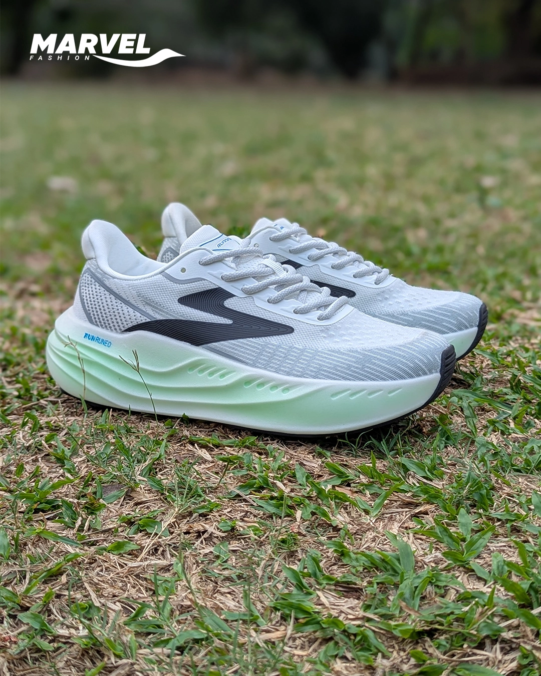 RUNMAX Supersoft Shoe